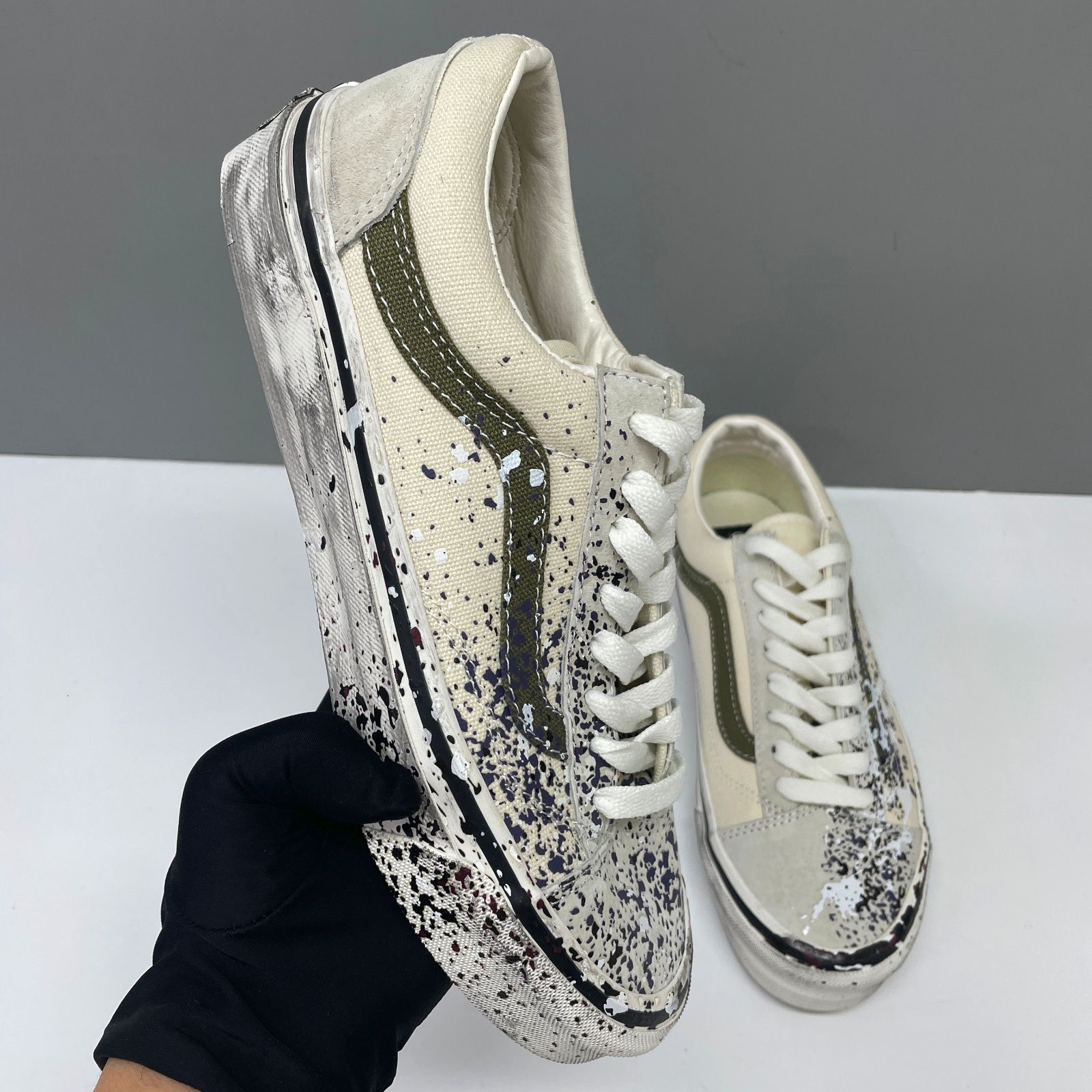 Luxury Pearlized Canvas Shoes New Sneakers For Men Women Pearl Trainers Vintage Sports Casual Shoes Lace Up Walking Shoe 1083 - 5 of 9