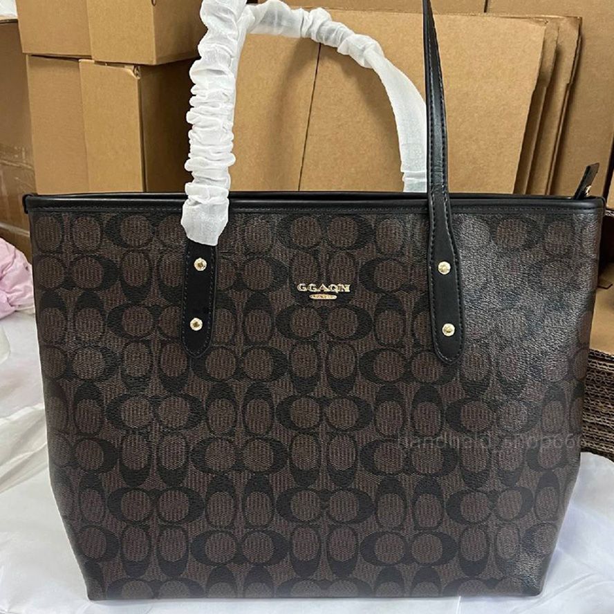 Designer Bag Shoulder Bag Luxury Bag Handbag New Styles Brown Large Capacity Canvas Tote Bag Underarm Bag Handbag High-Quality Classic Women's Leather Crossbody Bag - 3 of 9