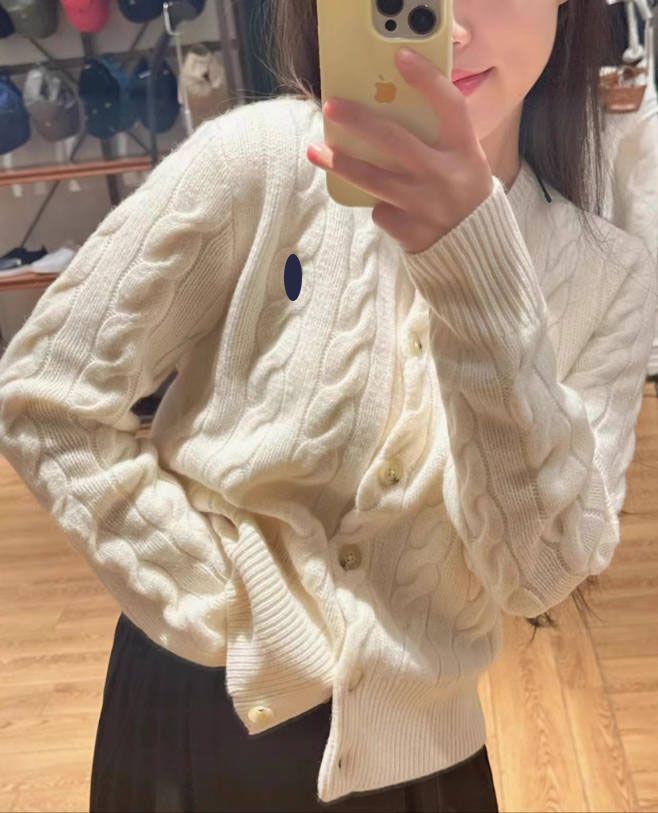 Women's Designer Embroidered Cardigan Sweater Knitted embroidered sweater Blended cotton sweater Knitted Fashionable high-quality sweater Size: S-2XL - 9 of 9