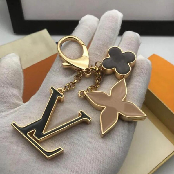 Elegant Charming FlWERower-Shaped Metal Key Chain Designer keychain Chic French Style Bag Charm Auto Accessory perfect Christmas gift for Her - Fashion Accessories - kickcraft